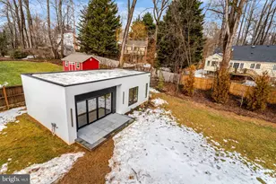 8302 Robey Ave, Annandale, VA 22003 - Photo 105