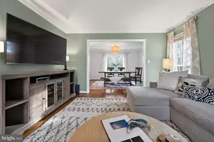 6027 Redwood Ln, Alexandria, VA 22310 - Photo 13