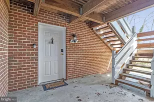 11142 Beaver Trail Ct, Reston, VA 20191 - Photo 1