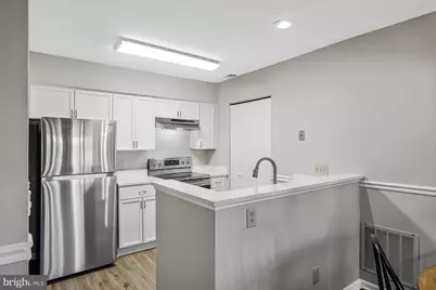 11142 Beaver Trail Court, Reston, VA 20191 - Photo 7