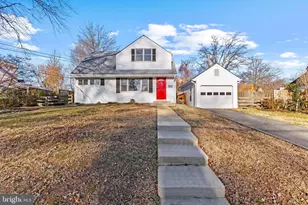 2012 Rollins Dr, Alexandria, VA 22307 - Photo 1
