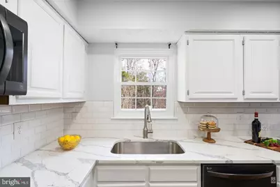 3637 Buckeye Court, Fairfax, VA 22033 - Photo 3