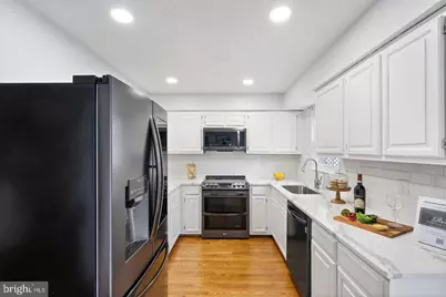 3637 Buckeye Court, Fairfax, VA 22033 - Photo 5