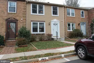 6821 Montivideo Square Ct, Falls Church, VA 22043 - Photo 1