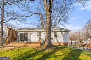 13719 McGill Dr, Chantilly, VA 20151 - Photo 53