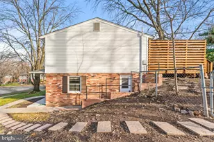 13719 McGill Dr, Chantilly, VA 20151 - Photo 49