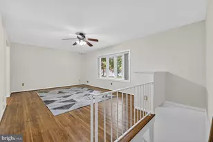 13719 McGill Dr, Chantilly, VA 20151 - Photo 15