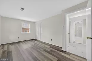 13719 McGill Dr, Chantilly, VA 20151 - Photo 7