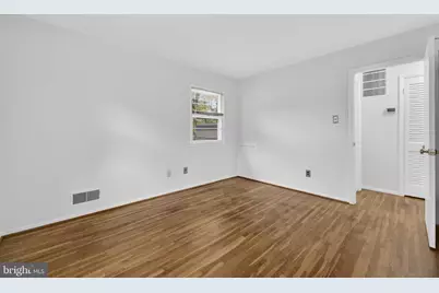 13719 McGill Drive, Chantilly, VA 20151 - Photo 37