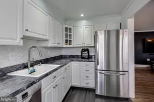 6622 E Wakefield Dr, Alexandria, VA 22307 - Photo 9