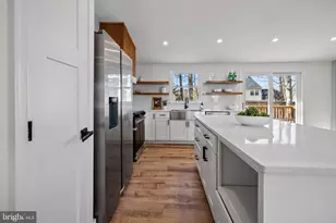 1359 Rock Chapel Rd, Herndon, VA 20170 - Photo 3