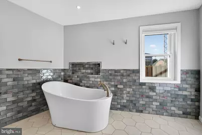 207 Park Street SE, Vienna, VA 22180 - Photo 25