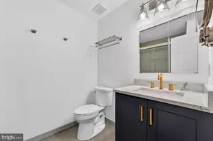 207 Park Street SE, Vienna, VA 22180 - Photo 33