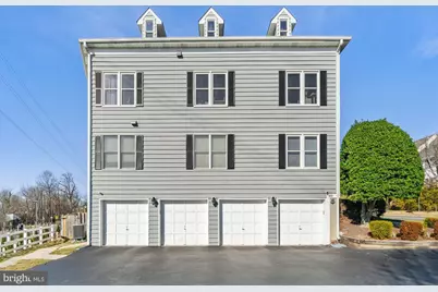 207 Park Street SE, Vienna, VA 22180 - Photo 5