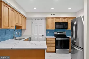 207 Park Street SE, Vienna, VA 22180 - Photo 3