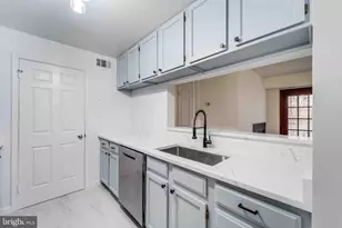 5700 Shadwell Ct, Alexandria, VA 22309 - Photo 3