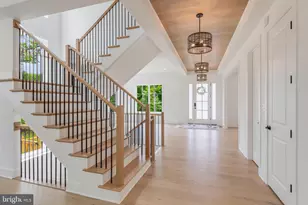9209 Franks Pt Ln, Lorton, VA 22079 - Photo 15
