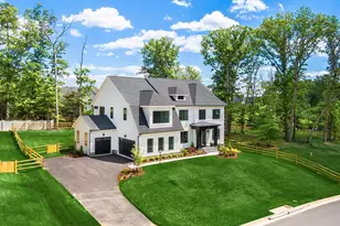 9209 Franks Pt Ln, Lorton, VA 22079 - Photo 3