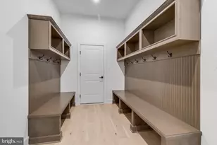 9209 Franks Pt Ln, Lorton, VA 22079 - Photo 15