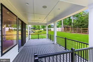 9209 Franks Pt Ln, Lorton, VA 22079 - Photo 9