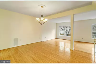 8003 Bethelen Woods Lane, Springfield, VA 22153 - Photo 11