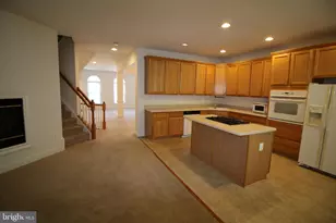 8316 Dockray Ct, Lorton, VA 22079 - Photo 9