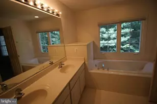 8316 Dockray Ct, Lorton, VA 22079 - Photo 19