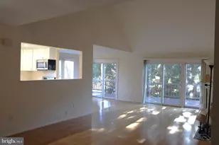 4507 Highland Green Ct, Alexandria, VA 22312 - Photo 3