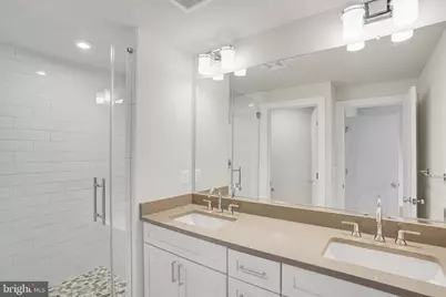 5250 Ridgeview Retreat Drive, Chantilly, VA 20151 - Photo 19