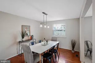 9920 Oakdale Woods Ct, Vienna, VA 22181 - Photo 7