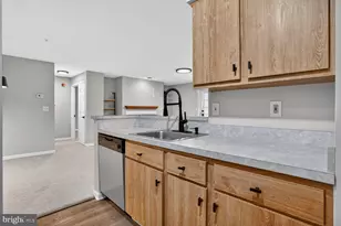 6109 Wigmore Ln, Alexandria, VA 22315 - Photo 5