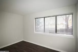 2030 Royal Fern Ct, Reston, VA 20191 - Photo 7