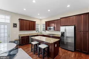 2467 Cypress Green Ln, Herndon, VA 20171 - Photo 35