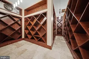 1100 Crest Ln, McLean, VA 22101 - Photo 51