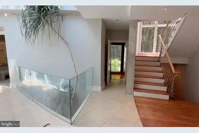 1100 Crest Lane, McLean, VA 22101 - Photo 27