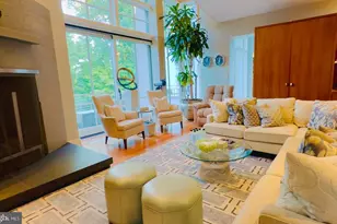 1100 Crest Ln, McLean, VA 22101 - Photo 17