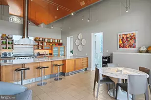 1100 Crest Ln, McLean, VA 22101 - Photo 17