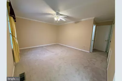 6921 Lafayette Park Drive, Annandale, VA 22003 - Photo 3