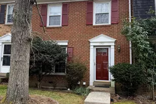 6921 Lafayette Park Dr, Annandale, VA 22003 - Photo 1
