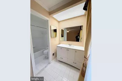 6921 Lafayette Park Drive, Annandale, VA 22003 - Photo 5