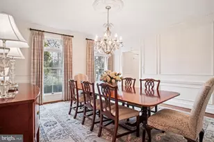 8405 Honeywood Ct, McLean, VA 22102 - Photo 11