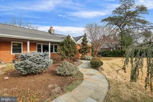 6448 Sleepy Ridge Rd, Falls Church, VA 22042 - Photo 3