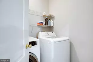 8069 Gatehouse Rd, Falls Church, VA 22042 - Photo 39