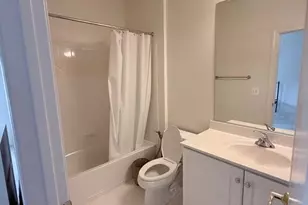 12739 Lady Somerset Ln, Fairfax, VA 22033 - Photo 17