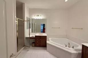 12739 Lady Somerset Ln, Fairfax, VA 22033 - Photo 11