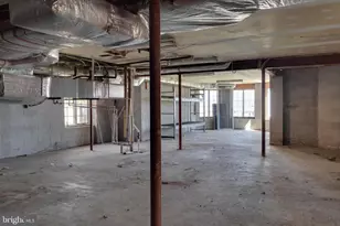 7827 Southdown Rd, Alexandria, VA 22308 - Photo 41