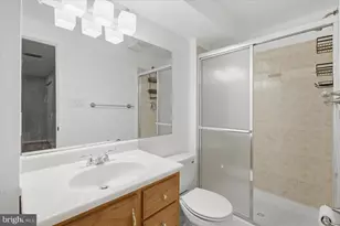 14187 Royal Oak Ln, Centreville, VA 20120 - Photo 15