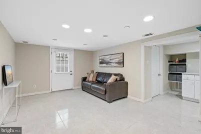 2819 Summerfield Road, Falls Church, VA 22042 - Photo 25