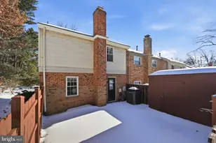 9652 Lindenbrook St, Fairfax, VA 22031 - Photo 41