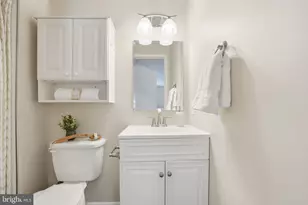 9652 Lindenbrook St, Fairfax, VA 22031 - Photo 31